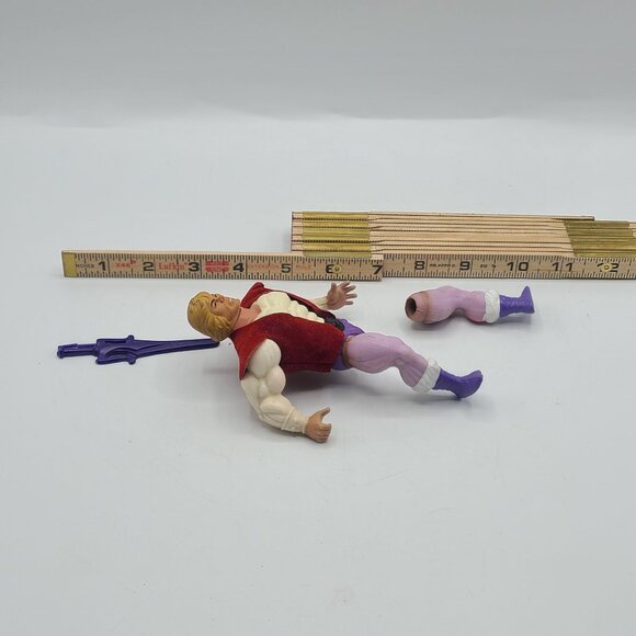 Vintage 1981 Mattel Masters Of The Universe Prince Adam Figure With Sword - Picture 4 of 4